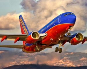 У США через бешкетників літак різко змінив маршрут