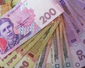 Порошенко подписал закон о денежной помощи участникам АТО