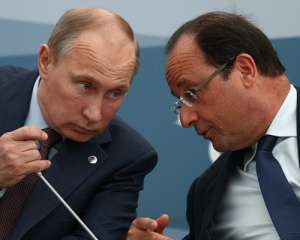 Олланд призвал Путина не поддерживать Асада