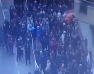 Появилось видео атаки россиян на турецкое посольство