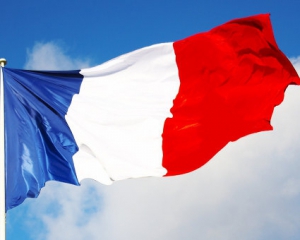 Парламент Франції проголосував за продовження військової операції в Сирії