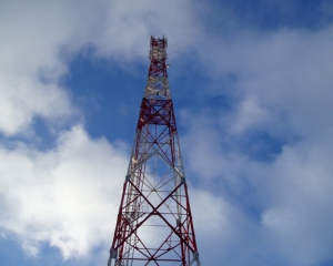 У Криму грабують вишки базових станцій зв'язку