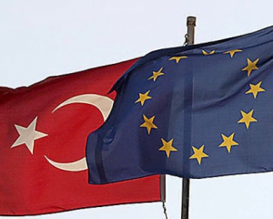Турция возобновляет переговоры по вступлению в ЕС