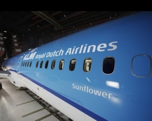 Авиакомпания KLM показала распаковку нового Boeing 787