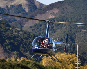 Человек в костюме Санта-Клауса похитил вертолет в Бразилии