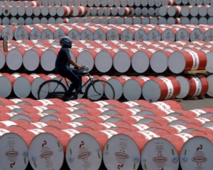 Нефть дорожает в ожидании заседания ОПЕК
