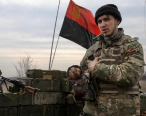 "Правий сектор" виходить із Блокади Криму