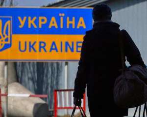 Росія масово депортує біженців з Донбасу
