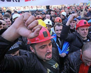 Демчишин &quot;послал&quot; шахтеров пикетировать Ахметова