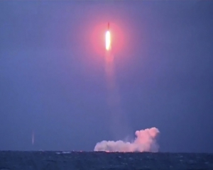 РФ запустила баллистическую ракету с подводной лодки