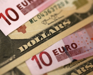 Валюта дорожает в обменниках и на межбанке