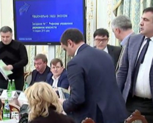 Екс-нардеп сказав, як би Порошенко мав відреагувати на скандал між Аваковим і Саакашвілі