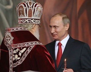 Больше всего грантов Путин раздает на церковь - исследование