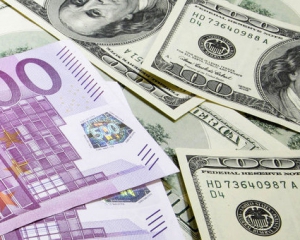 Доллар и евро пошли вниз
