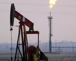 Інвестори очікують екстремального падіння цін на нафту - Bloomberg