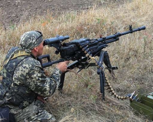 Сили АТО півгодини відбивалися від ворога в районі Новоселівки