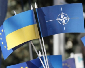 З чотирьох українців троє скажуть НАТО &quot;так&quot; - опитування
