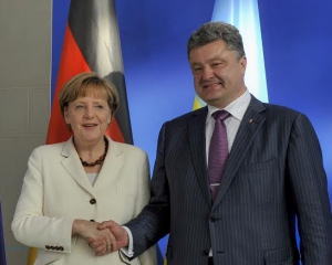 Порошенко и Меркель скоординировали позиции  перед переговорами в &quot;нормандского формата&quot;