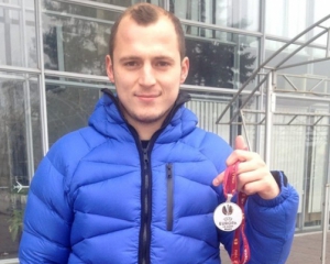 Зозуля продав медаль фіналіста Ліги Європи за 210 тисяч гривень