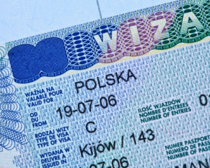 Польша выдала украинцам 930 тысяч виз