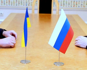 Політолог розповів про підкилимні домовленості між Україною та Росією