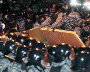 На чотирьох поліцейських завели справи по Майдану