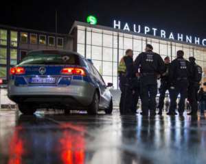 В Германии задержали алжирца за нападения на женщин