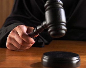 Два десятки суддів можуть втратити мантії через майданівські справи