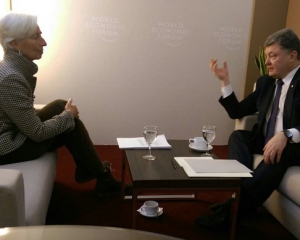 Порошенко обговорив з Лагард українські реформи і черговий транш МВФ