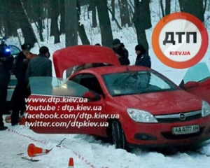 У Голосіївському парку в машині застрелився банкір