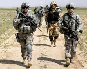 США готові до військового вирішення конфлікту в Сирії - Байден