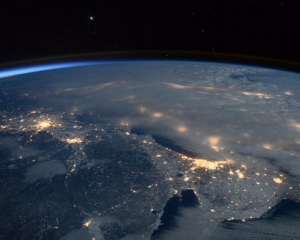 Астронавт опубликовал космические снимки метели в США
