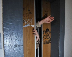 Жителям окупованого Сімферополя відключили ліфти