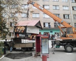 Саакашвили предлагает демонтированные киоски отдать на блокпосты в АТО