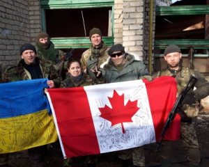 Канадский волонтер прилетел с ревизией в Украину