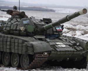 На бойцов АТО под Песками охотился танк
