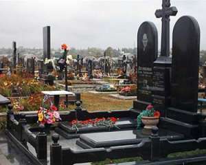 В столице место на кладбище продают за 3,5 тысячи долларов