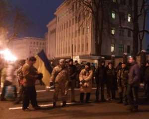 На протестующих под АП криворожан наехал автомобиль - Соболев