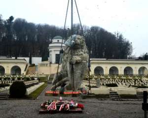 Львівські депутати вважають, що леви на польському цвинтарі символізують окупацію