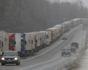 С сегодняшнего дня российским фурам закрыта дорога в Польшу