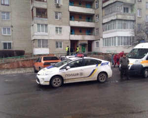 У Львові з 14-го поверху випала жінка