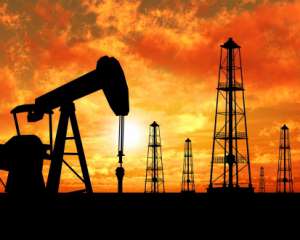 Нефть Brent подтягивается к $33 за баррель