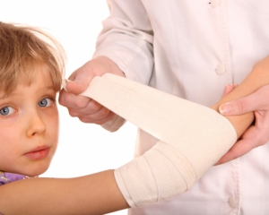 Перша допомога дитині: як надати правильно