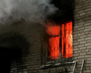 Троє людей згоріли у власній квартирі на Львівщині