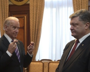 Порошенко и Байден договорились давить на Россию