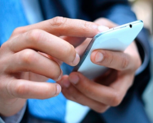 Зловживання мобільним телефоном призводить до недоумства - вчені