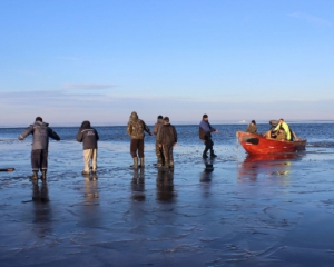 На Полтавщине 150 рыбаков дрейфовали на льдине