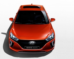 Hyundai показав нову модель IONIQ Electric