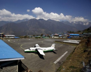 В Непале разбился пассажирский самолет: 23 погибших