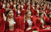 Туркменським жінкам подарують на честь 8 березня по 11 доларів